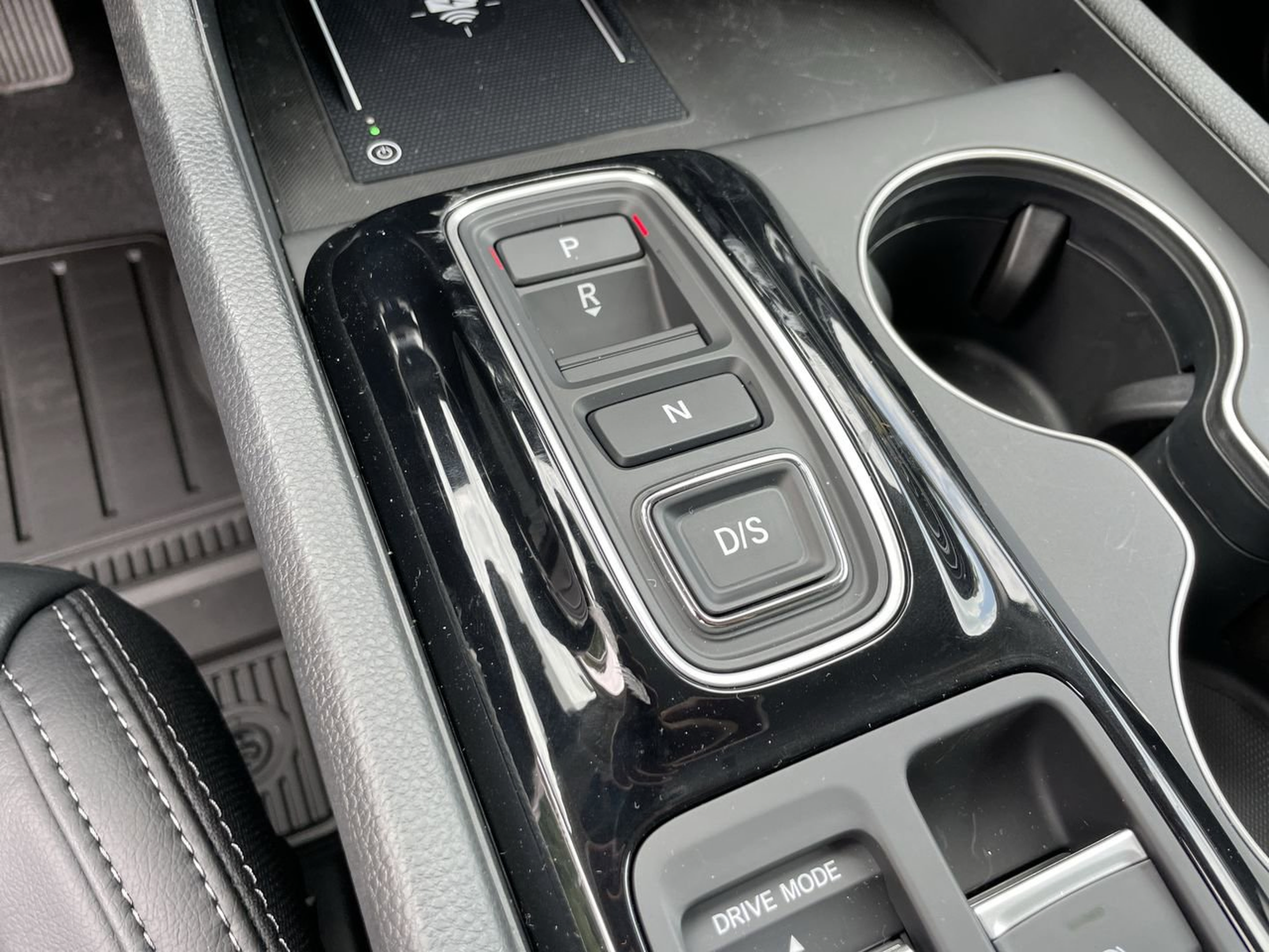 Used 2025 Honda Pilot EX-L image 16