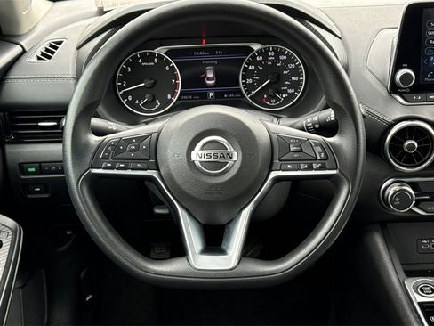 Used 2023 Nissan Sentra SV image 18