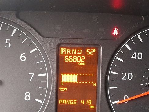 Used 2021 Nissan NV 1500 S image 22