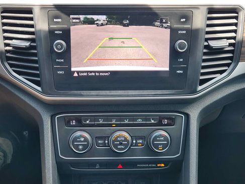 Used 2021 Volkswagen Atlas SE FWD image 17
