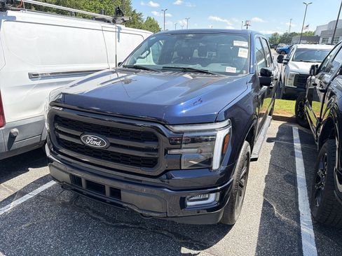 Used 2024 Ford F150 Lariat AWD/4WD image 19