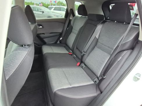 Used 2023 Nissan Rogue SV AWD/4WD image 7