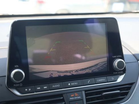 Certified 2025 Nissan Altima 2.5 SR FWD image 21
