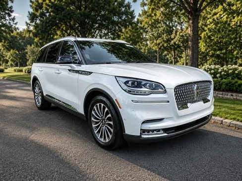 Used 2020 Lincoln Aviator Reserve w/ Equipment Group 201A RWD image 1