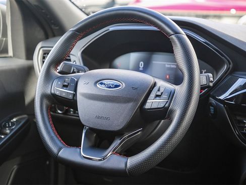 Used 2024 Ford Escape ST-Line image 19