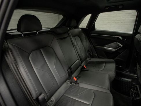 Used 2021 Audi Q3 2.0T Premium w/ Convenience Package image 27