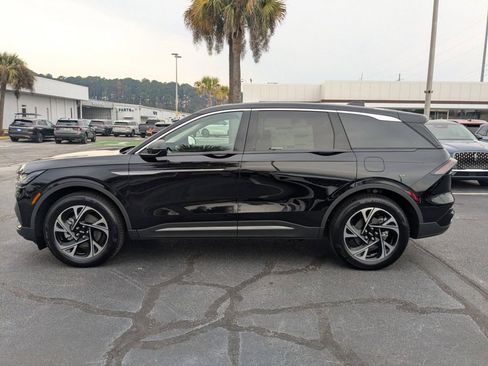 New 2026 Lincoln Nautilus Premier w/ Equipment Group 102A AWD/4WD image 7