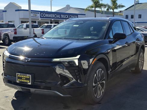 Used 2025 Chevrolet Blazer EV LT w/ Super Cruise Package AWD/4WD image 5