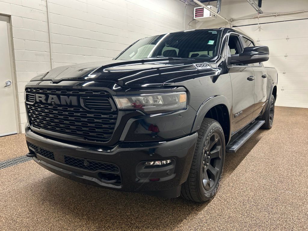 Used 2025 RAM 1500 Big Horn AWD/4WD image 5