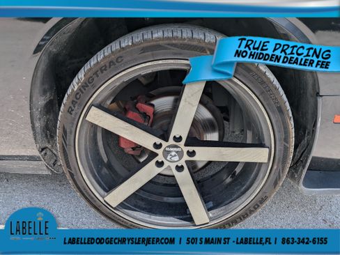 Used 2018 Dodge Challenger SXT RWD image 11