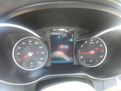 Used 2019 Mercedes-Benz C 300 4MATIC Sedan image 11