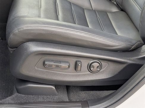 Used 2024 Honda CR-V EX-L image 11