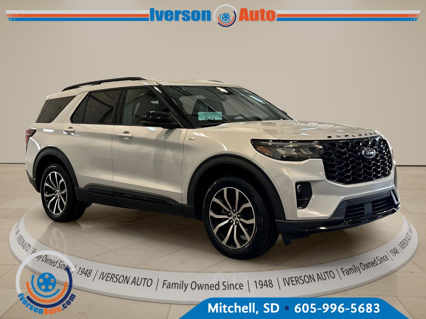 Used 2026 Ford Explorer ST-Line AWD/4WD image 1