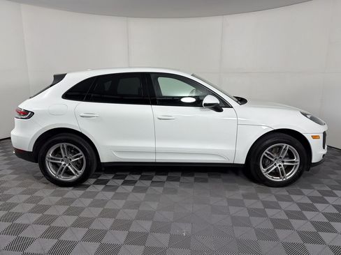 Certified 2021 Porsche Macan AWD/4WD image 8