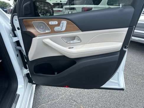 Used 2022 Mercedes-Benz GLE 350 w/ AMG Line Exterior image 13