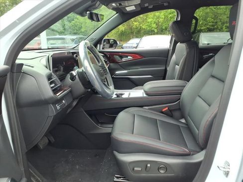 New 2026 Chevrolet Traverse Z71 w/ Enhanced Driving Package AWD/4WD image 11