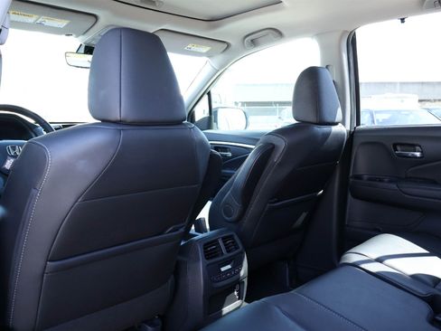 Used 2022 Honda Pilot EX-L image 12