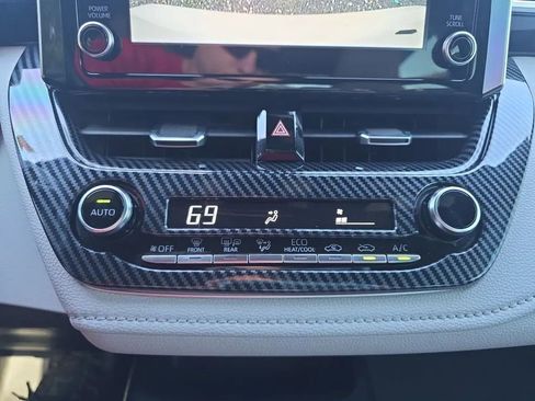 Used 2020 Toyota Corolla SE FWD image 29