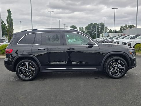 New 2026 Mercedes-Benz GLB 250 4MATIC image 7