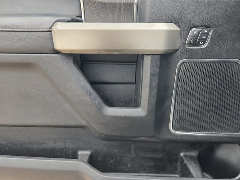 Used 2020 Ford F250 Lariat w/ Lariat Ultimate Package image 16