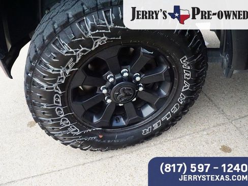 Used 2024 RAM 2500 Power Wagon w/ Towing Technology Group AWD/4WD image 9