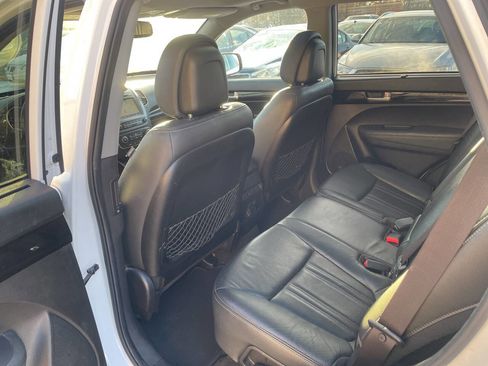 Used 2015 Kia Sorento SX image 15