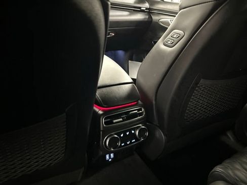 Used 2023 Genesis GV70 3.5T Sport w/ Sport Prestige Package AWD/4WD image 25