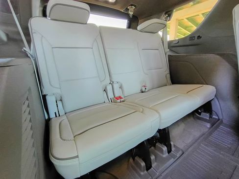 Used 2025 GMC Yukon Denali w/ LPO, Floor Liner Package RWD image 60