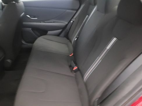Used 2023 Hyundai Elantra SEL w/ Convenience Package FWD image 18