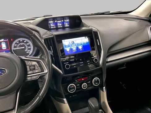 Used 2020 Subaru Forester Premium AWD/4WD image 7