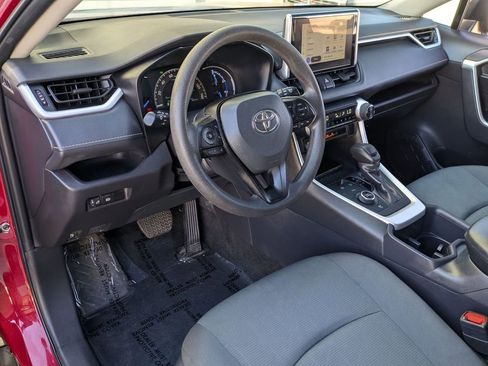 Used 2025 Toyota RAV4 XLE image 14