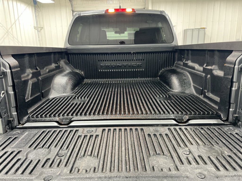 Used 2025 Nissan Frontier SV w/ Tow Package AWD/4WD image 23