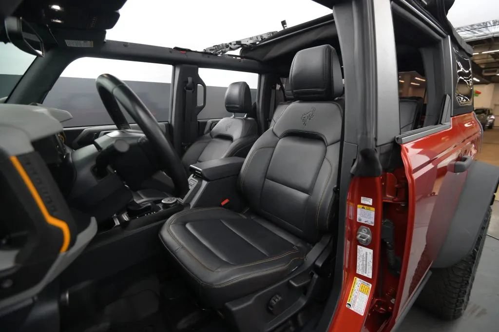 Used 2022 Ford Bronco Badlands w/ Sasquatch Package AWD/4WD image 41