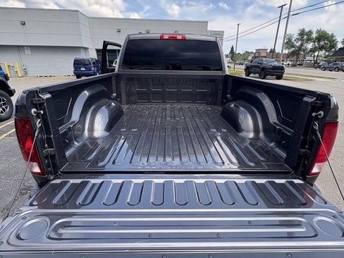 Used 2019 RAM 1500 Express w/ Express Value Package image 17