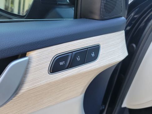 Used 2024 Hyundai Palisade Limited image 21