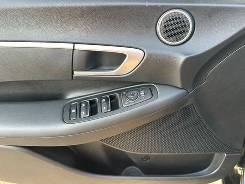 Used 2022 Hyundai Sonata SE FWD image 16