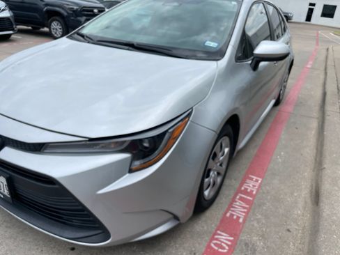 Used 2024 Toyota Corolla LE FWD image 3