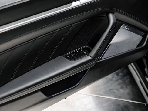 Used 2022 Porsche 911 Turbo S image 81