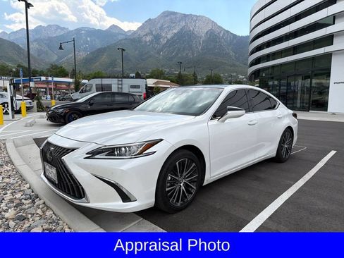 Used 2025 Lexus ES 350 w/ Premium Package FWD image 1