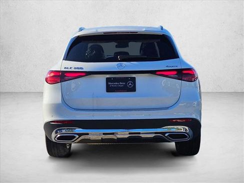 New 2026 Mercedes-Benz GLC 300 GLC 300 image 8