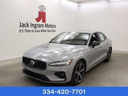 New 2024 Volvo S60 B5 Plus w/ Climate Package