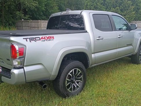 Used 2023 Toyota Tacoma TRD Sport w/ Advanced Technology Package AWD/4WD image 7