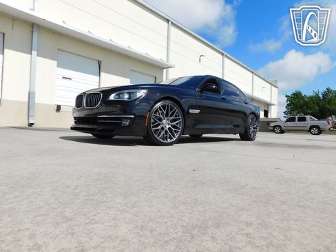 Used 2013 BMW ALPINA B7 xDrive LWB image 24