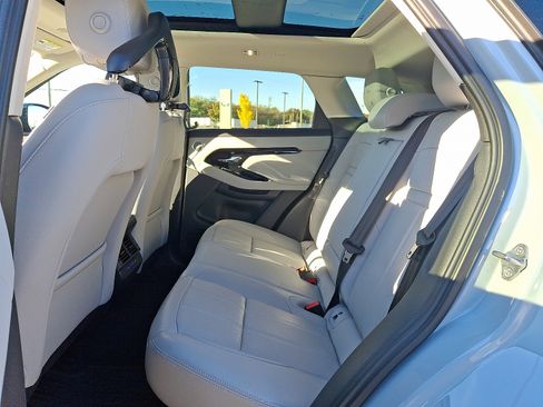 Used 2025 Land Rover Range Rover Evoque S image 10