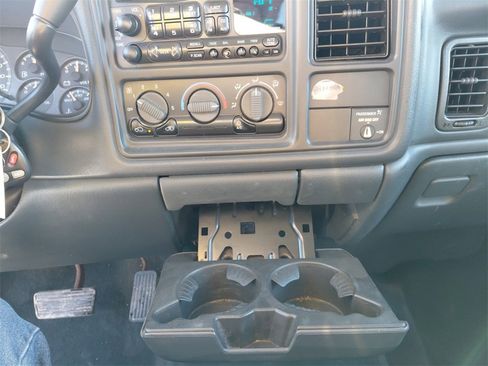 Used 2000 Chevrolet Silverado 1500 LS w/ Off-Road Chassis Pkg image 32