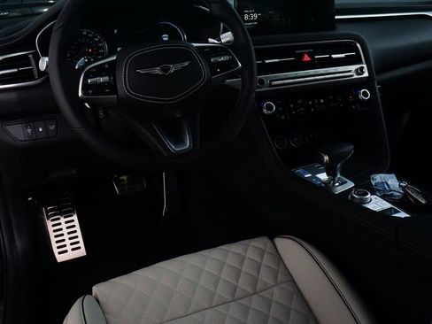New 2025 Genesis G70 3.3T Advanced w/ Sport Prestige Package image 20