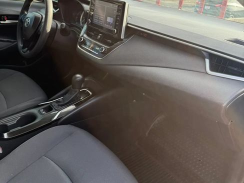 Used 2020 Toyota Corolla LE w/ LE Premium Package FWD image 17