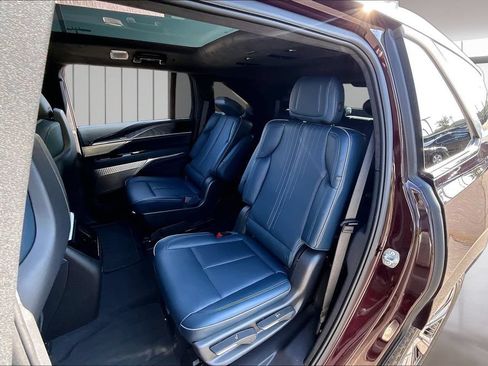 Certified 2025 Cadillac Escalade IQ Luxury 2 w/ LPO, Premium Carpet Package AWD/4WD image 27