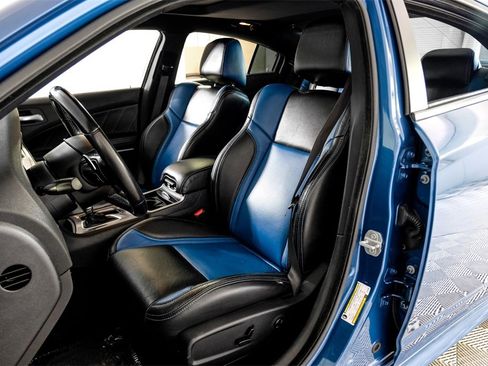 Used 2020 Dodge Charger R/T w/ Navigation & Travel Group image 28