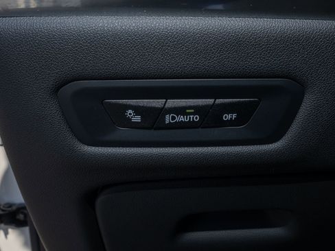 Used 2026 BMW X5 sDrive40i image 30